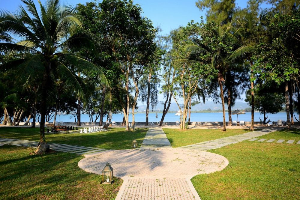 Mangrove Panwa Phuket Resort 4*