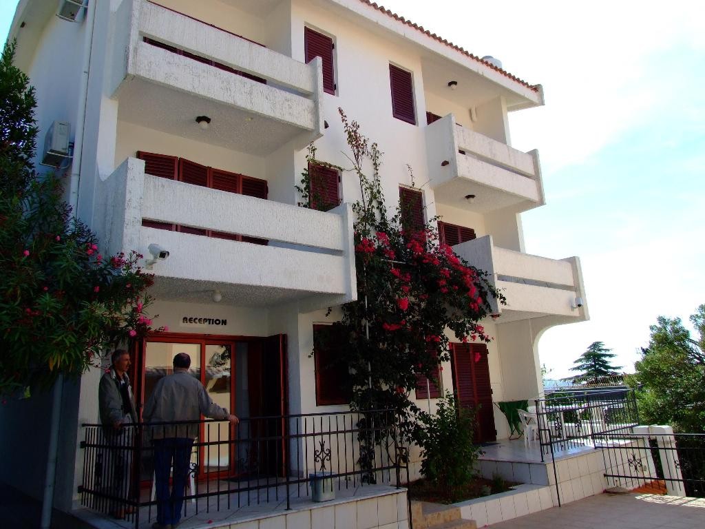 Villa Ritsa (B) 3*