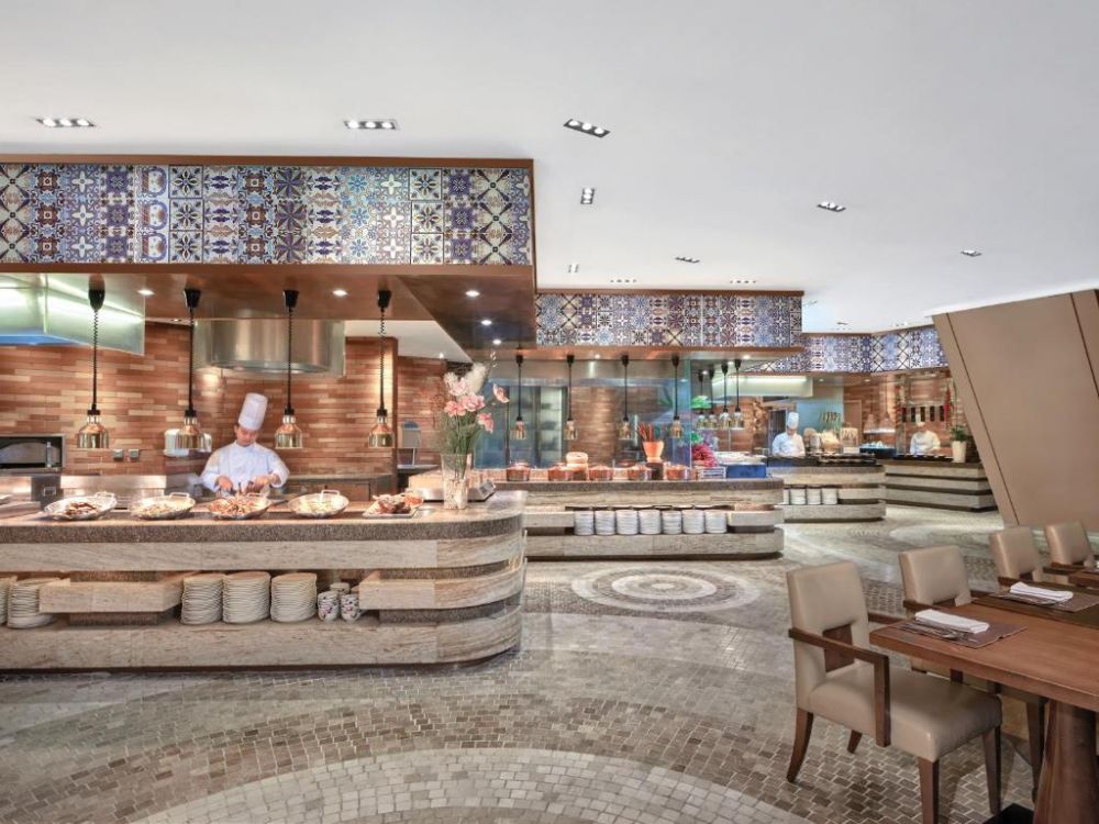 Langham Place Guangzhou 5*