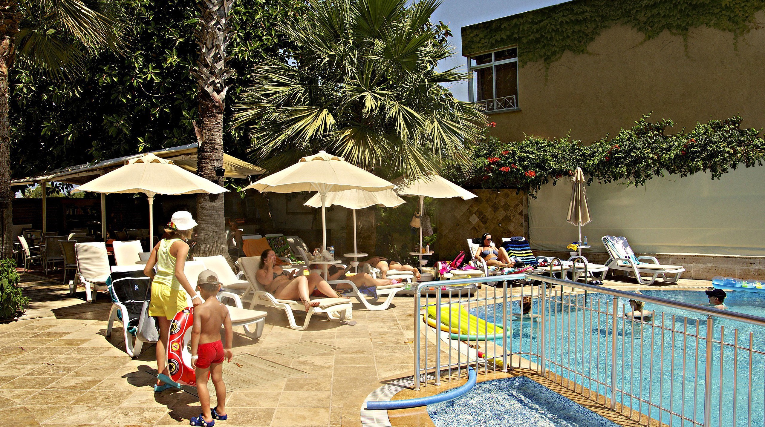 Makri Beach Hotel 3*