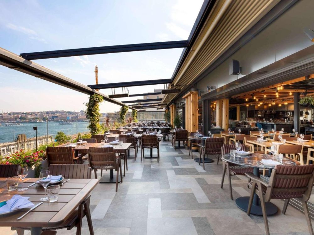 Novotel Istanbul Bosphorus Hotel 5*