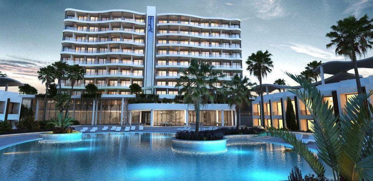 Radisson Larnaca Beach Resort 5*