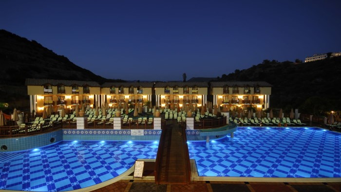 Misal Hotel Spa & Resort (ex. Noxinn Club Hotel) 5*