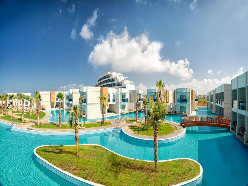 Aquasis Deluxe Resort & Spa 5*