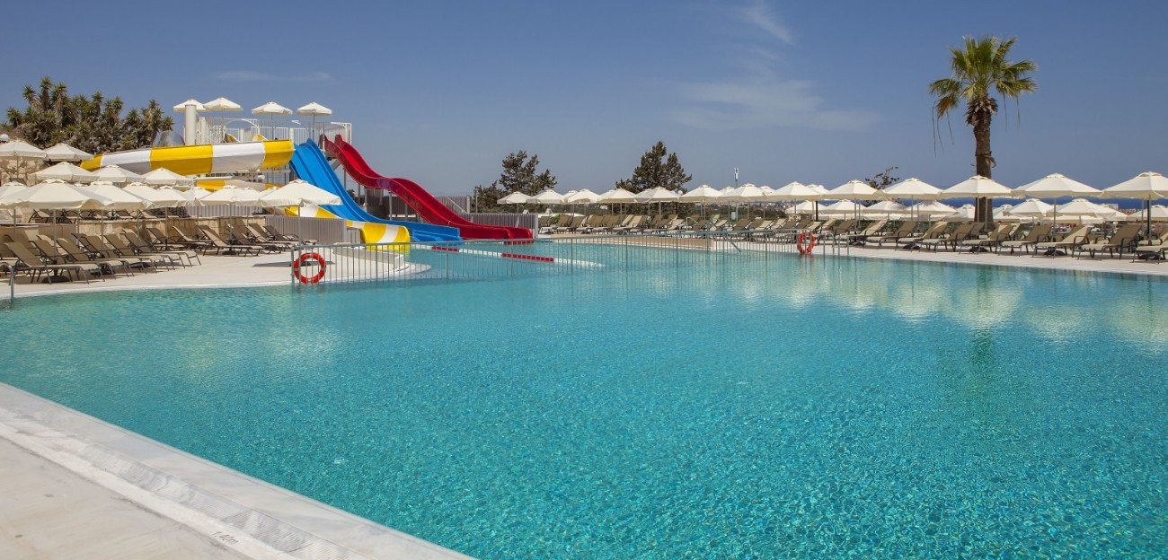 Louis St. Elias Resort & Waterpark 4*