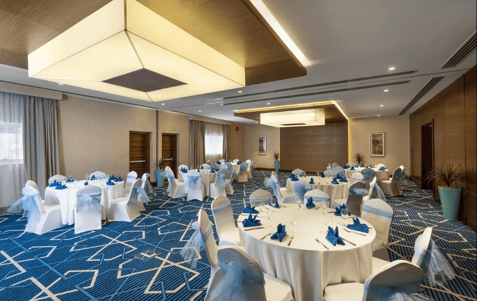 Hilton Garden Inn Dubai Al Mina 4*