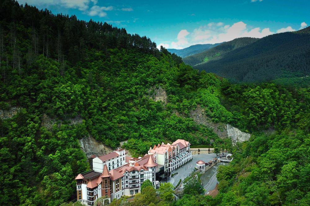 Borjomi Crowne Plaza 5*