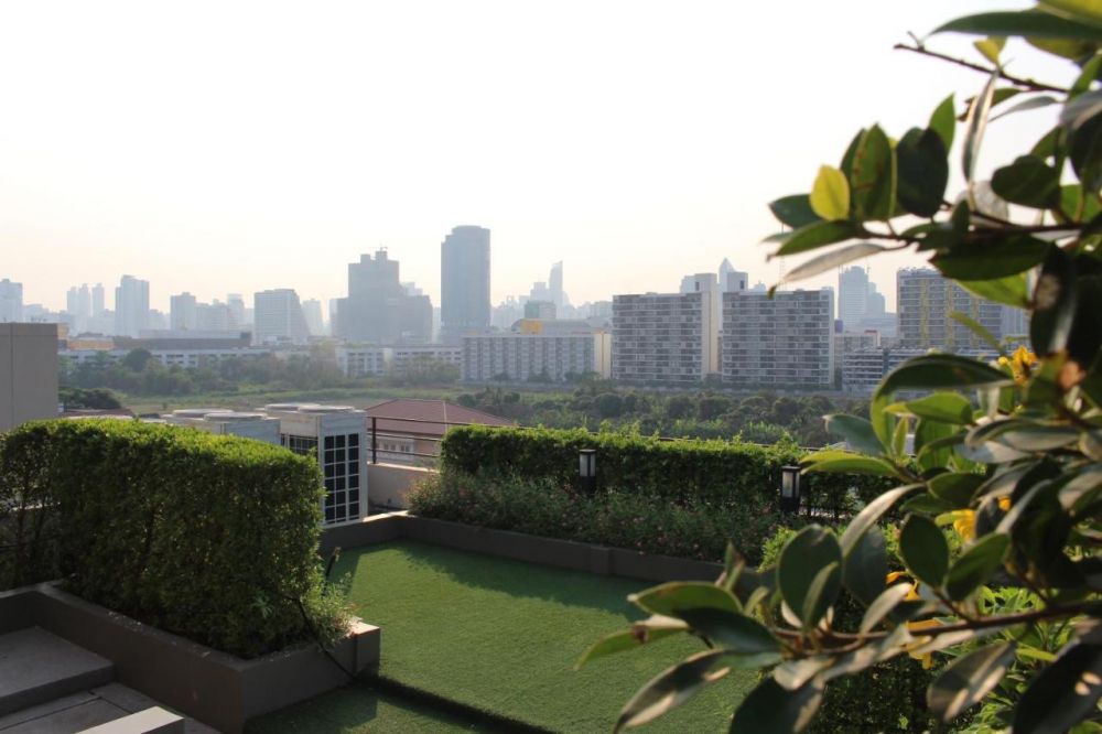 Alix Bangkok Hotel 4*