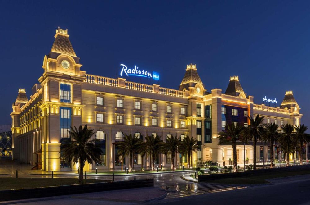 Radisson Blu Hotel Ajman 5*