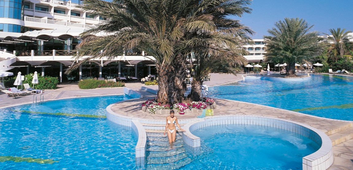 Athena Beach Hotel 4*