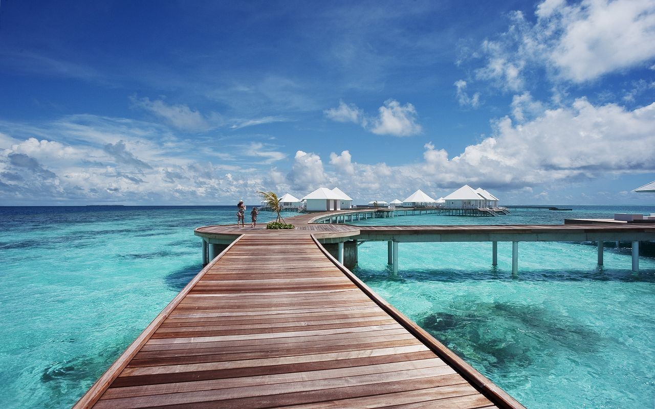 Diamonds Thudufushi Island 5*