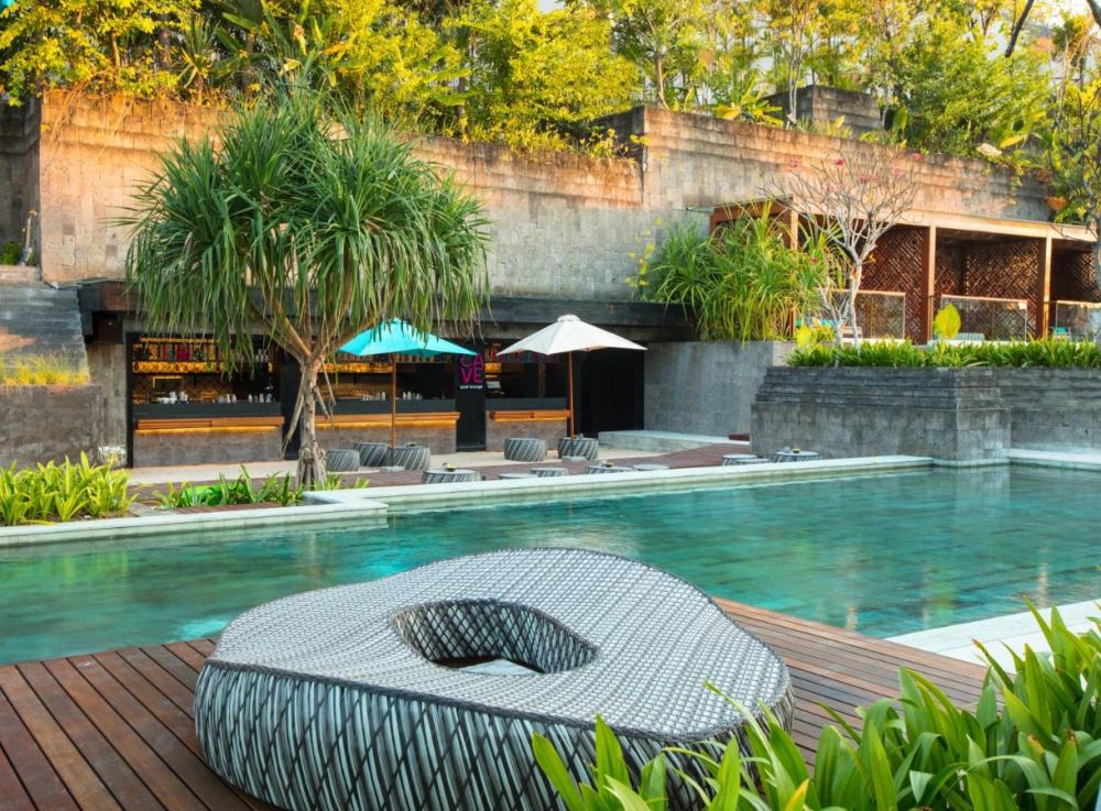 Hotel Indigo Bali Seminyak Beach 5*