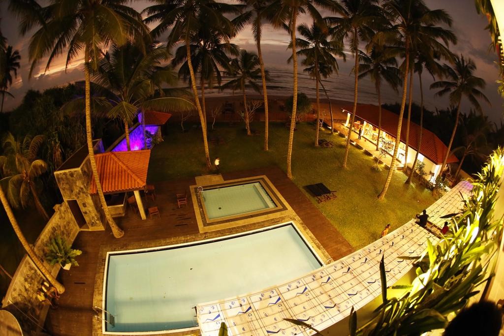 Blue Beach Hotel Wadduwa 3*