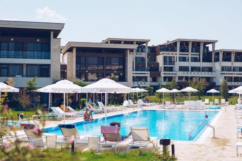 Apolonia Resort 4*