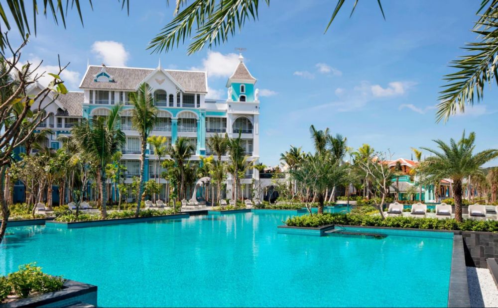 JW Marriott Phu Quoc Emerald Bay Resort & Spa 5*