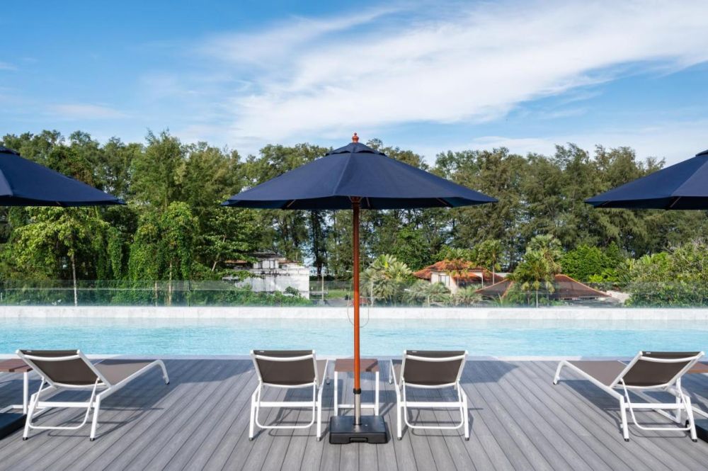 Kokotel Phuket Nai Yang 4*