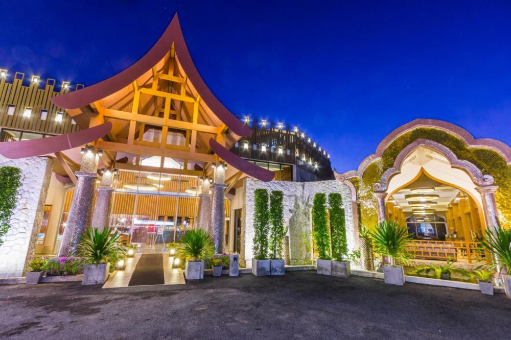 Beyond Resort Karon | Adults Only 4*