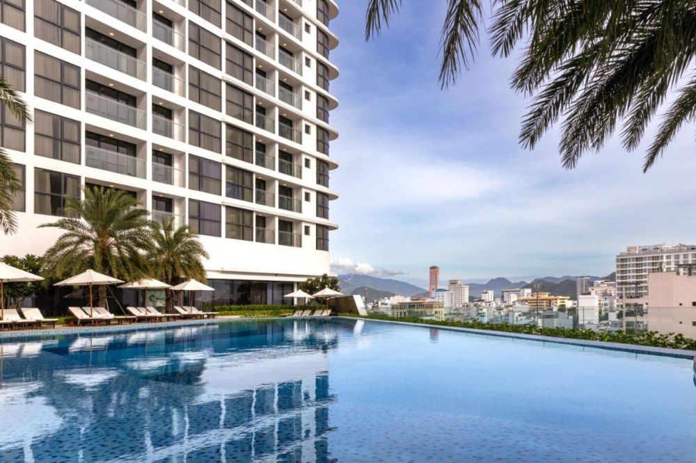 Melia Vinpearl Nha Trang Empire 5*