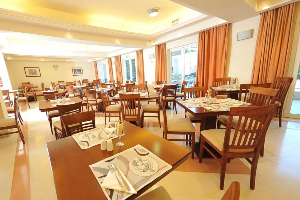 Corfu Hellinis Hotel 3*