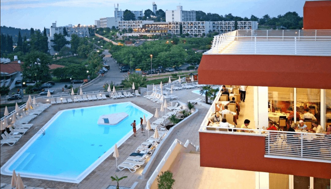 Hotel Albatros Plava Laguna 4*