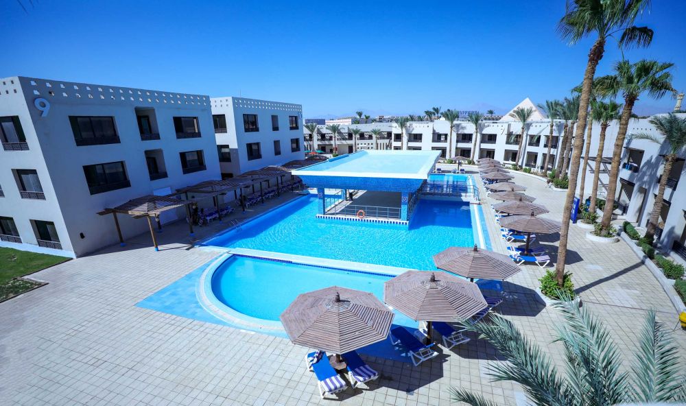 Blend Club Aqua Resort (ex.The Club Hotel) 4*