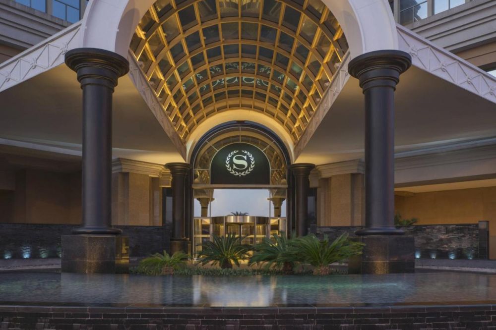 Sheraton Dubai Mall of the Emirates 5*