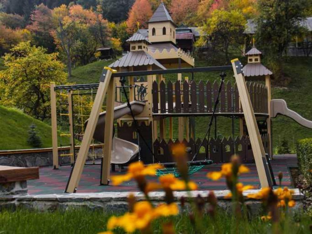 Yaremche Club Hotel 4*