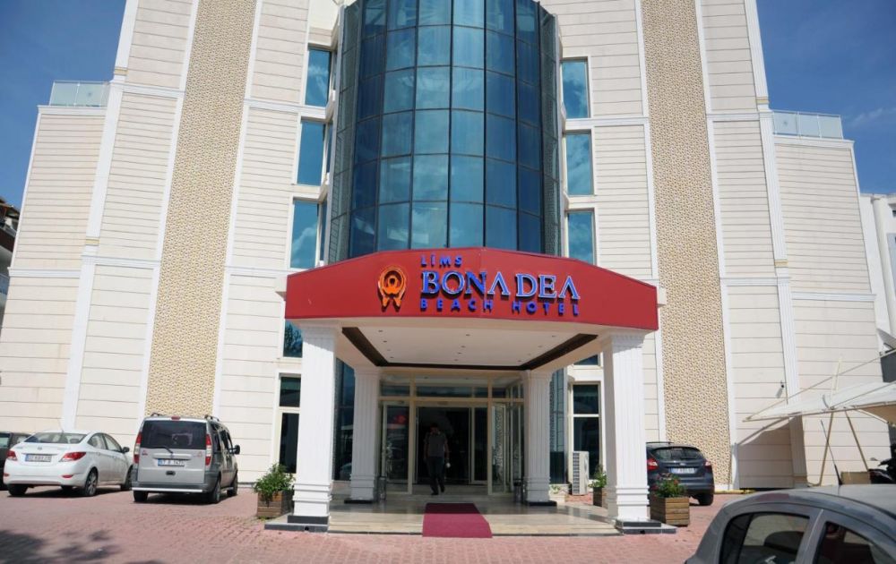 Lims Bonadea Beach Hotel 4*