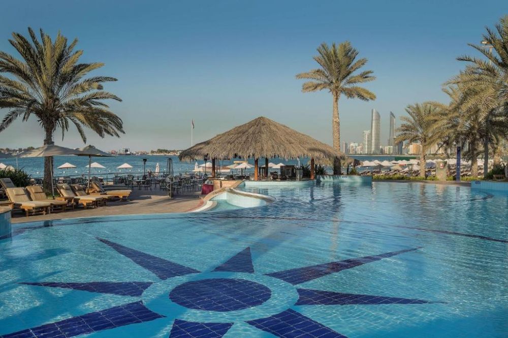 Radisson Blu Hotel & Resort Abu Dhabi Corniche (ex. Hilton Abu Dhabi) 5*