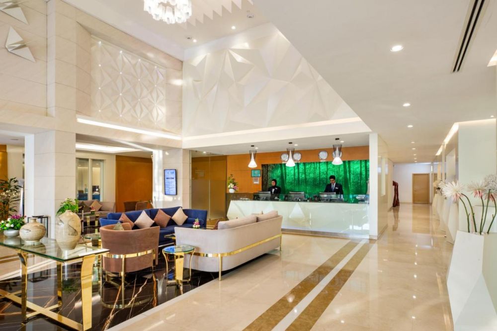 Royal Continental Hotel 4*
