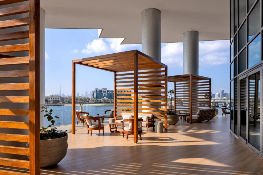 Hilton Dubai Creek Hotel & Residences 5*