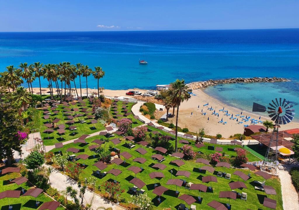 Cavo Maris Beach Hotel 4*