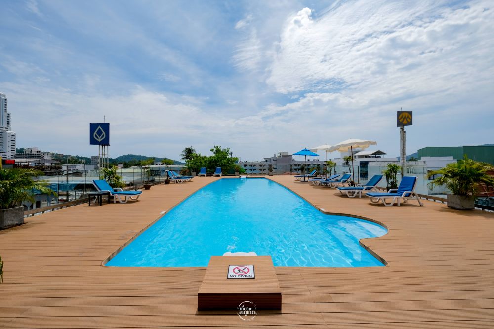 Days Inn by Wyndham Patong Beach Phuket 3*