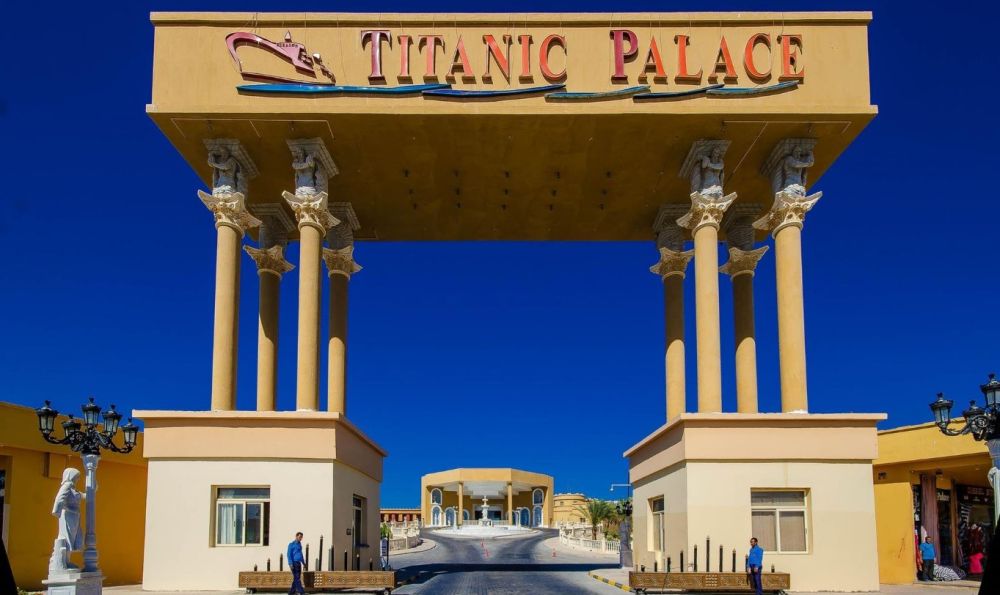 Titanic Palace Resort & Aquapark 5*