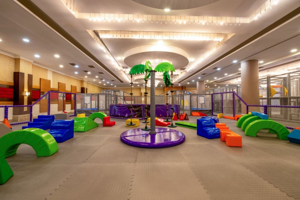 Crystal Admiral Aqua Collection (ex. Crystal Admiral Resort Suites & Spa) 5*