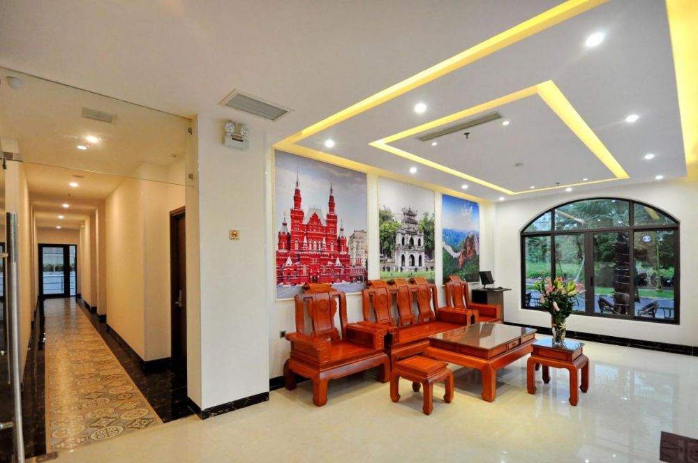 Crown Nguyen Hoang 4*