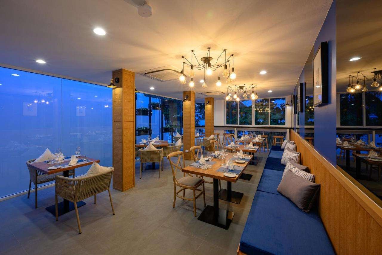 The Beachfront Hotel Phuket 4*