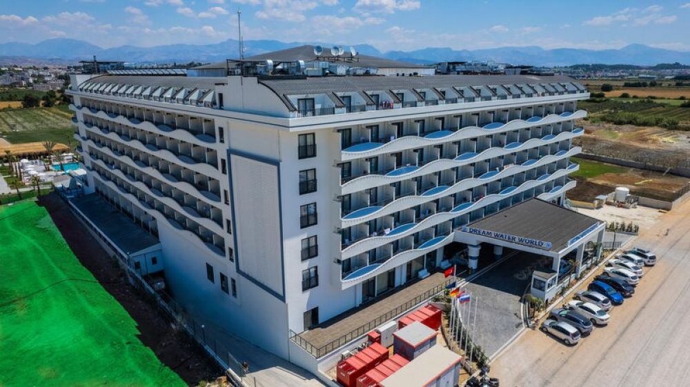 Dream Water World 5*