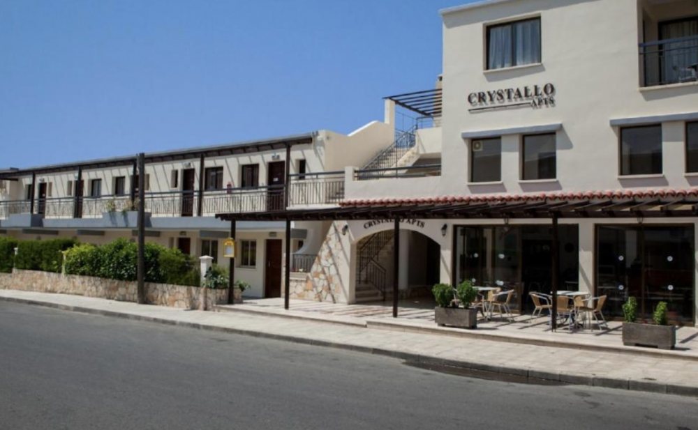 Crystallo Apartments 2*