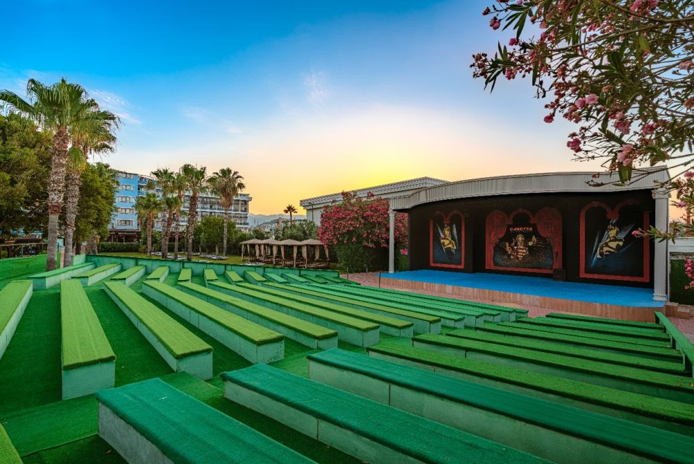 Caretta Beach Hotel 4*