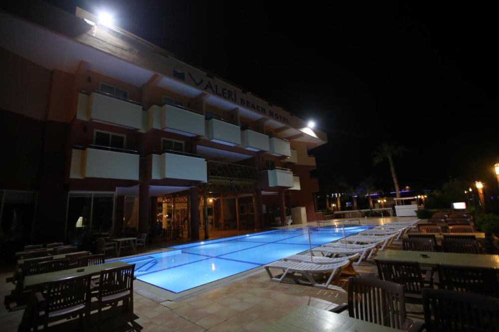 Valeri Beach Hotel 4*