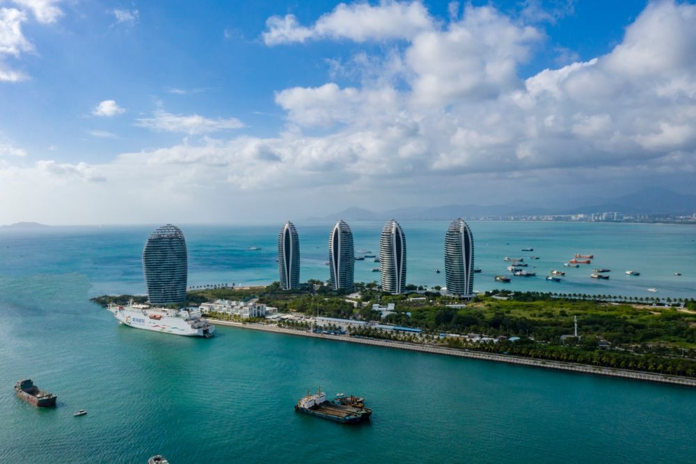 Phoenix Island Resort Sanya 5*