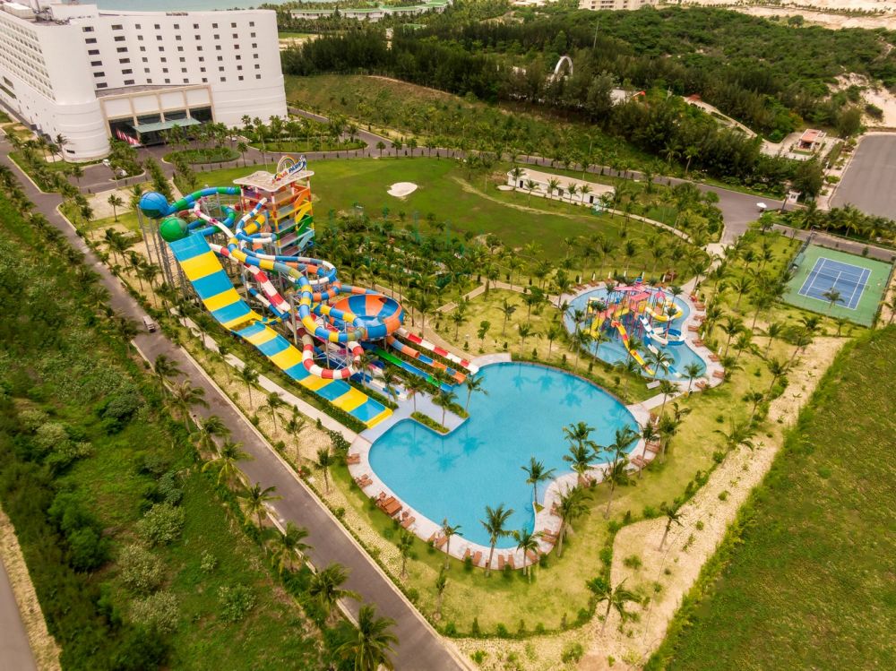 Selectum Noa Resort Cam Ranh 5*