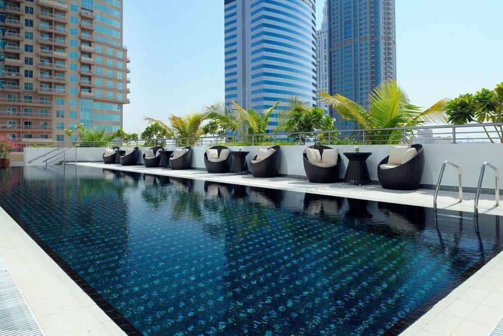 Movenpick Hotel Jumeirah Lakes Towers 5*