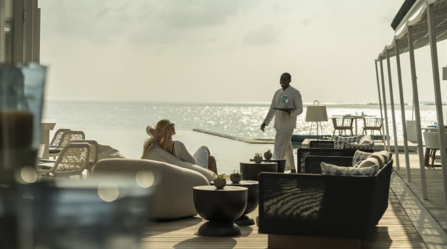 Four Seasons Landaa Giravaru 5*