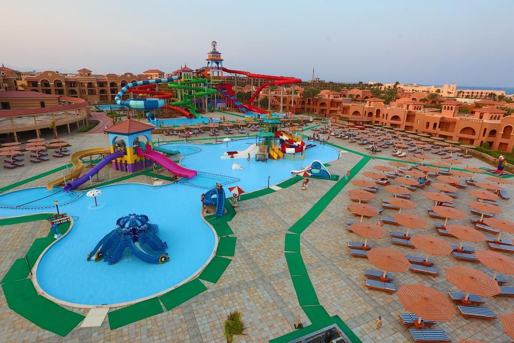 Charmillion Gardens Aqua Park 5*