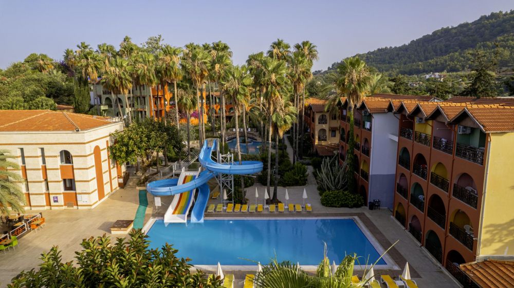 Green Paradise Beach Hotel 4*