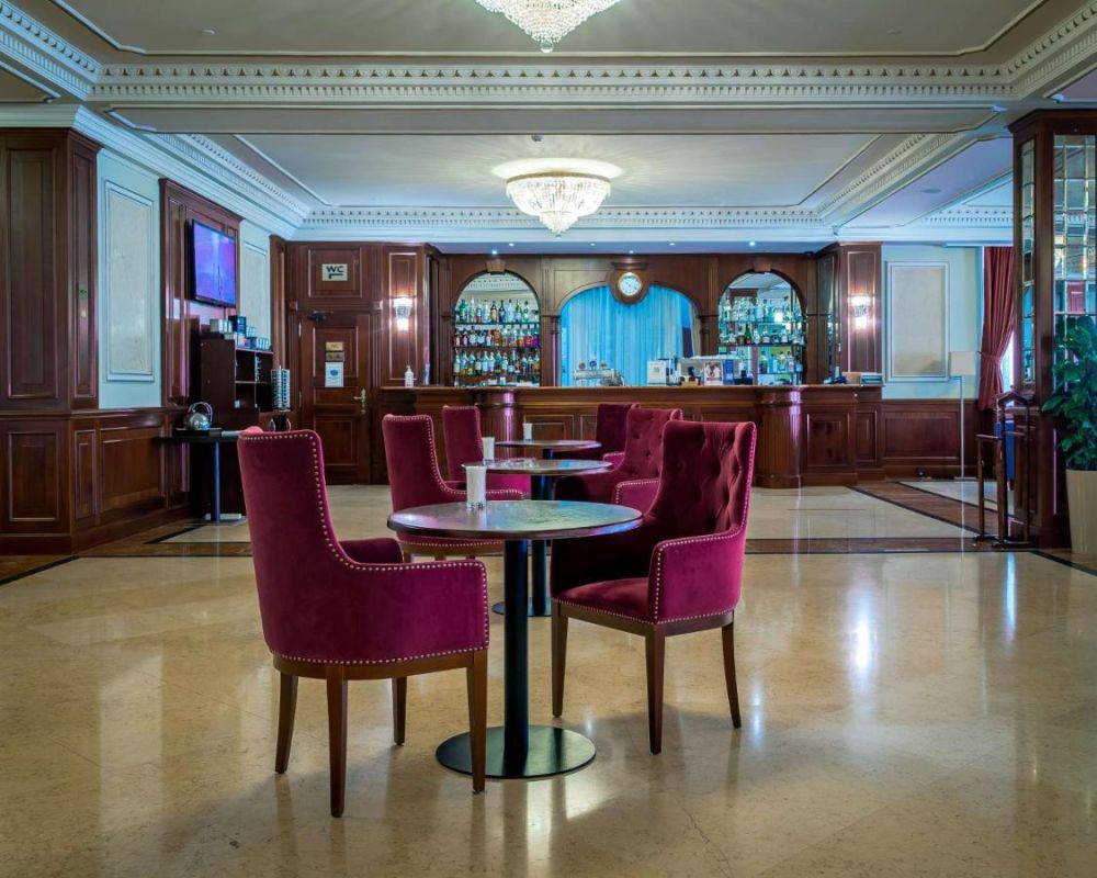 Radisson Astana 5*