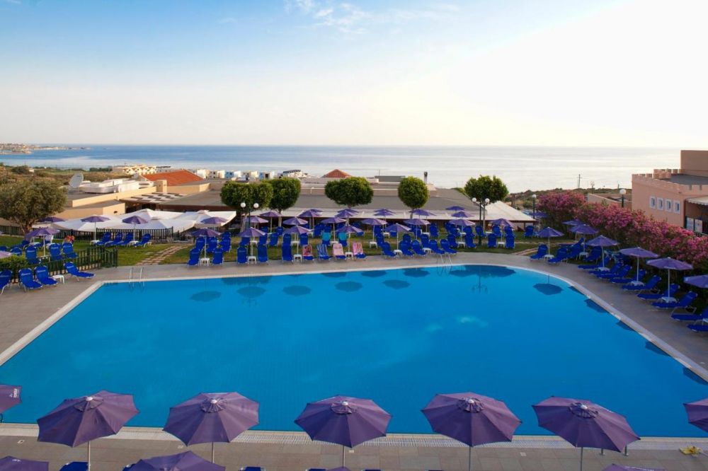 Zeus Hotels The Village Resort & Waterpark 4*