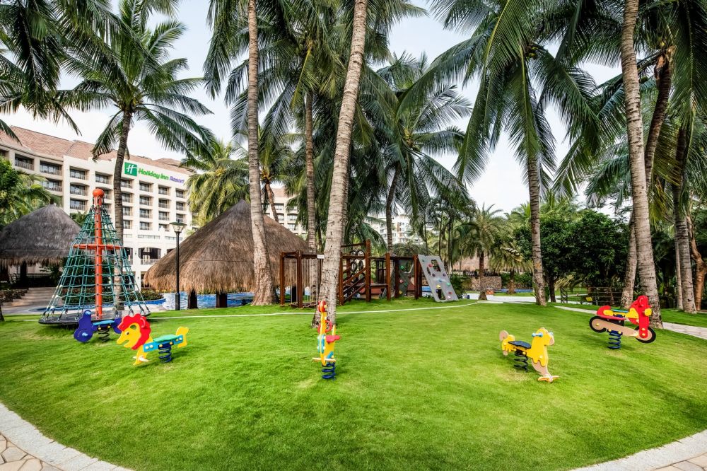 Holiday Inn Resort Sanya 5*